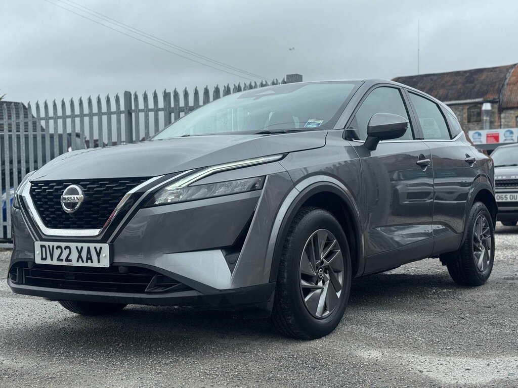 Nissan Qashqai 1.3 Qashqai Acenta Premium Dig-t Mhev DV22XAY Grey #3