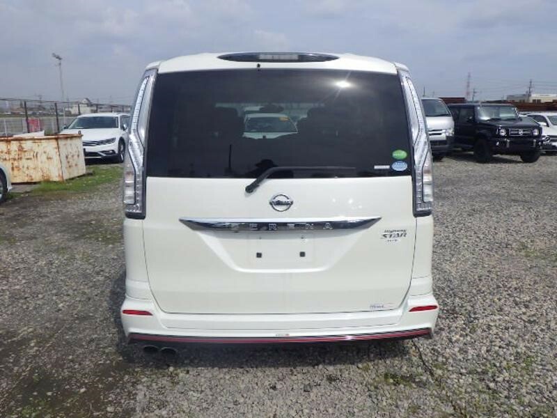 Nissan Serena Mpv White #8