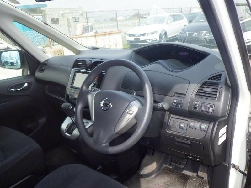 Nissan Serena Mpv White #10