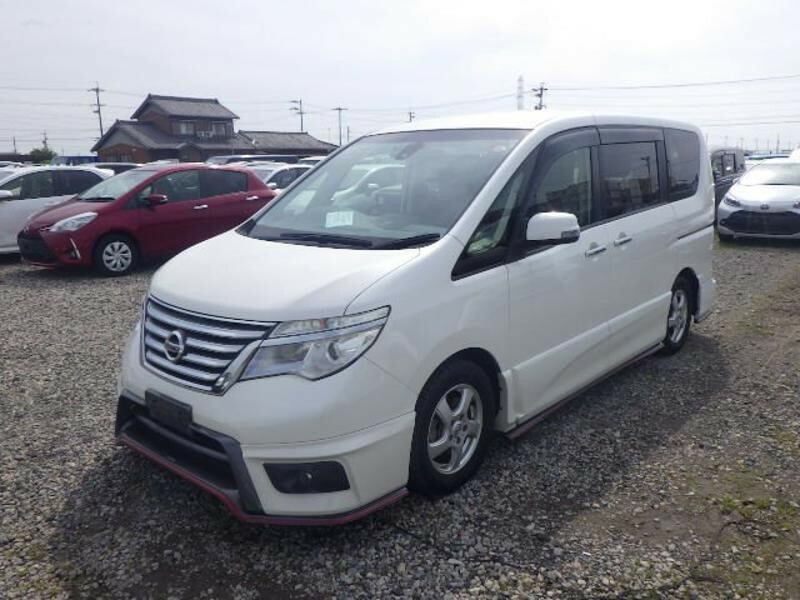 Nissan Serena 2.0 Highwaystar Special Edition-8 Seats-power Door 