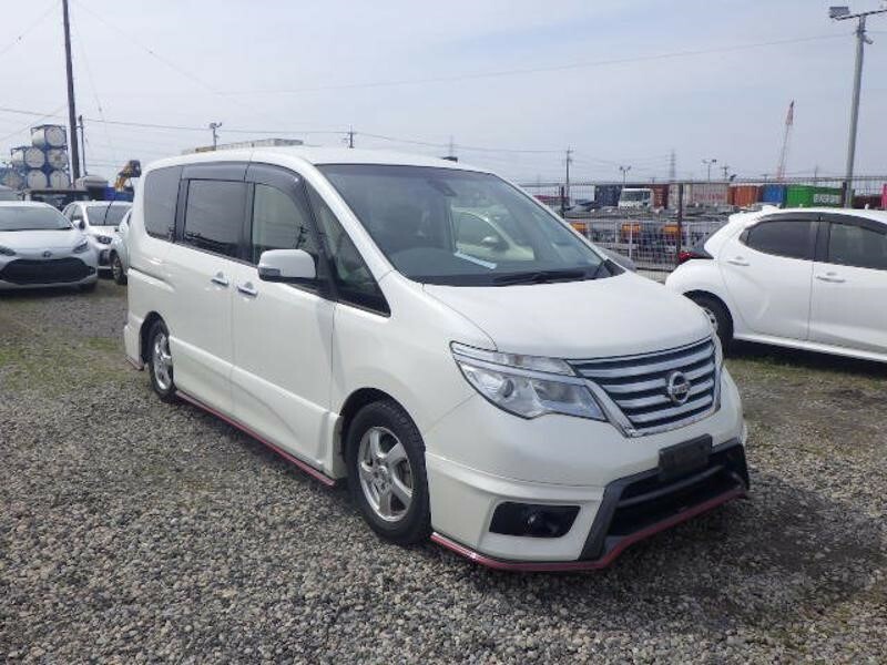 Nissan Serena 2.0 Highwaystar Special Edition-8 Seats-power Door  #2
