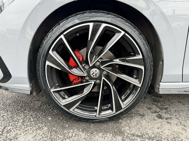 Volkswagen Golf 1.5 Tsi R-line Hatchback PF73YSM Grey #5