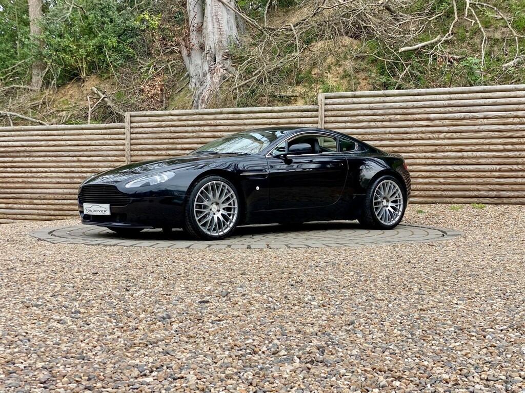 Aston Martin Vantage Coupe MV09CCZ Black #4