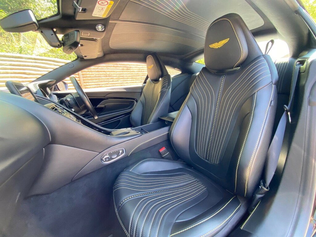 Aston Martin DB11 Coupe Black #3