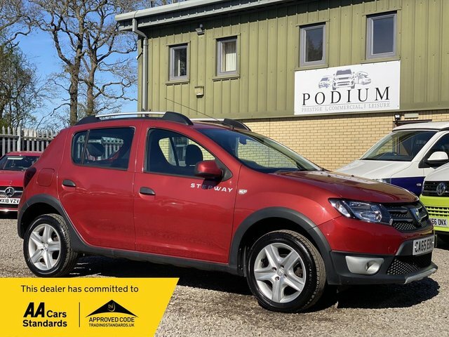 Dacia Sandero Stepway 0.9 Tce Laureate Euro 6 S S Red