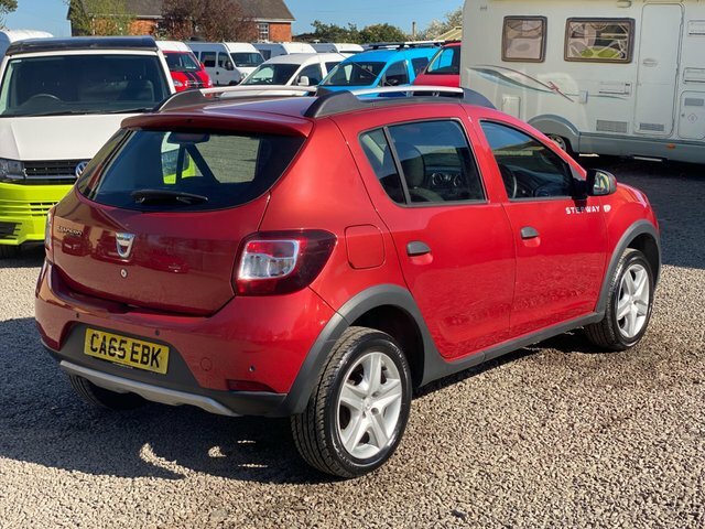 Dacia Sandero Stepway 0.9 Tce Laureate Euro 6 S S Red #4