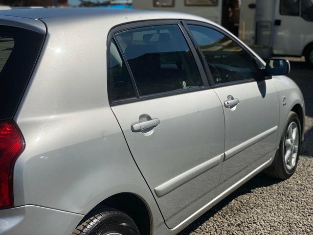 Toyota Corolla Hatchback 1.6 Vvt-i T3 200251 Black #29