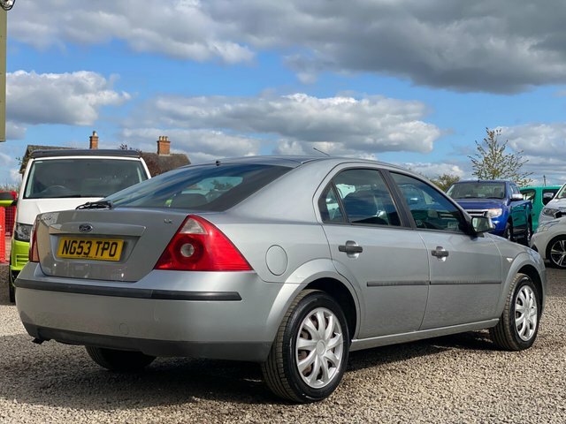 Ford Mondeo 2.0 LX Silver #4