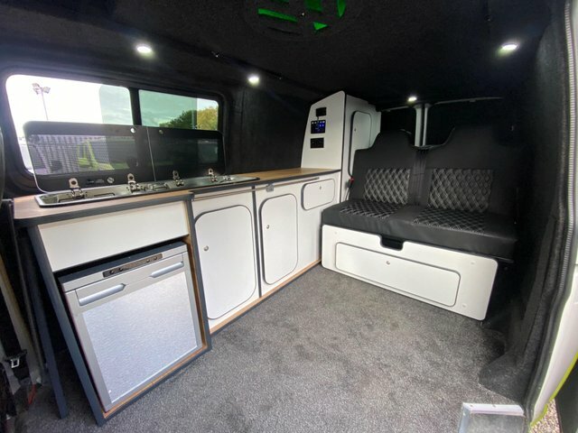 Volkswagen Transporter With Popup Roof-rockroll-hob-sink DV66ONX #6
