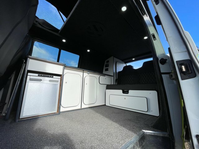Volkswagen Transporter With Popup Roof-rockroll-hob-sink DV66ONX #4