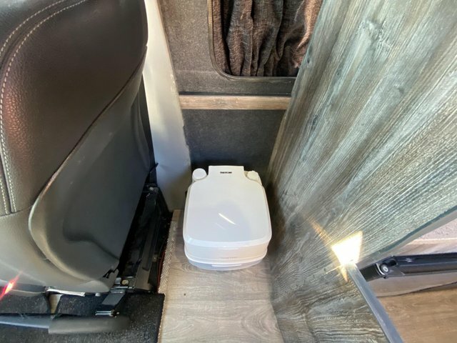 Volkswagen Crafter 2.5 Bluetdi Medium High Silver #62