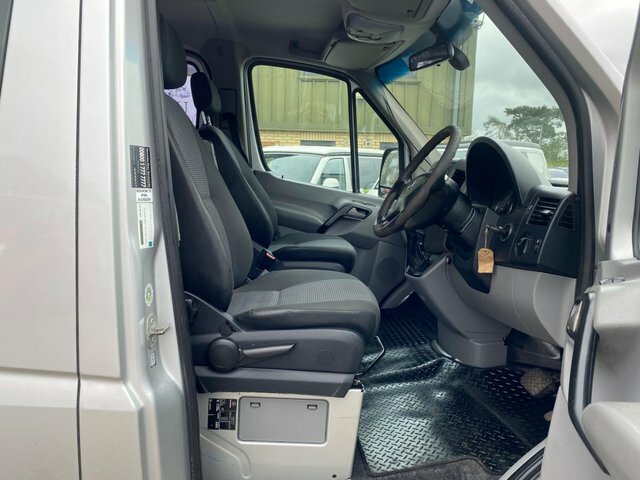 Mercedes-Benz Sprinter Rr Bedautomaticfridgesinkhob LN11XEG Silver #3