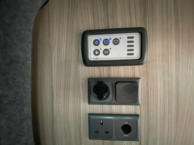 Vauxhall Vivaro Kitchensinkrockroll-cruise DA65WHU #4