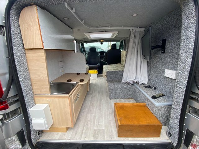 Renault Trafic 2.0 Dci Kitchensinksolarhobdouble Bed LV14UYM Silver #2