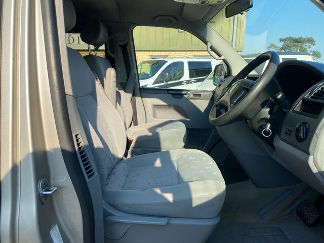 Volkswagen Transporter Shuttle 2.5 Tdi T30 Se L1 H1 Beige #6