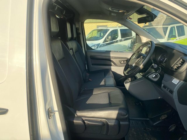 Toyota PROACE 2.0D Icon Medium Panel Van Mwb Euro 6 S S 6Dr White #5