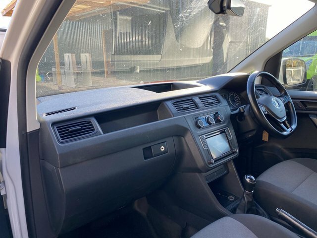 Volkswagen Caddy Camper 2.0 Tdi Bluemotion Tech 75Ps Camper Conversion White #17