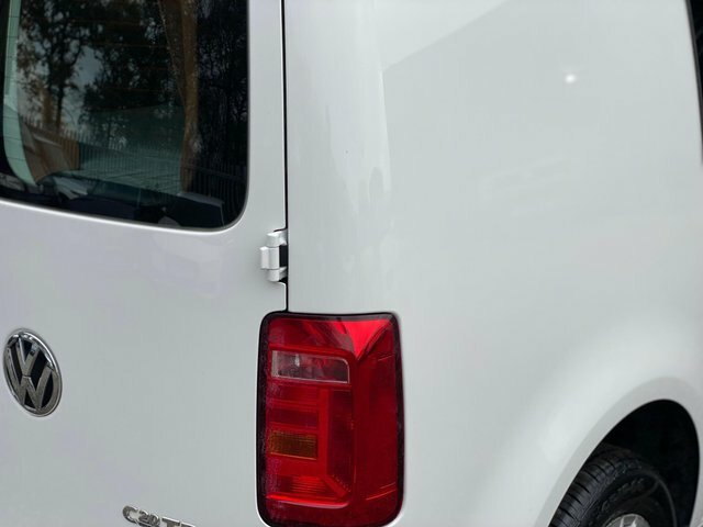 Volkswagen Caddy Camper 2.0 Tdi Bluemotion Tech 75Ps Camper Conversion White #38