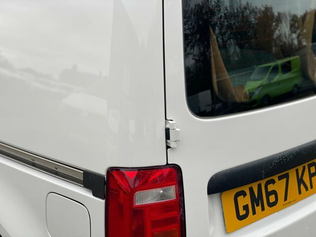 Volkswagen Caddy Camper 2.0 Tdi Bluemotion Tech 75Ps Camper Conversion White #36
