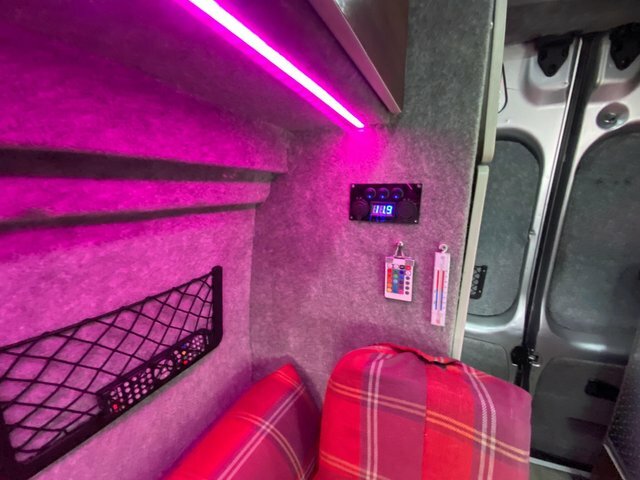 Vauxhall Vivaro Mpv White #7