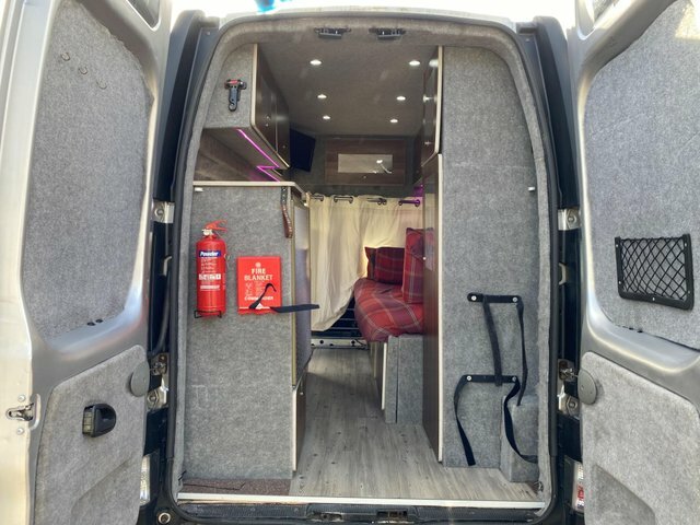 Vauxhall Vivaro Mpv White #36