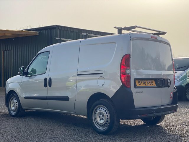Vauxhall Combo 1.6 Cdti 2300 16V Fwd L2 H1 S S Silver #3