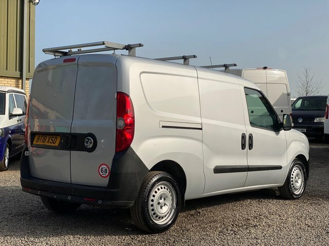 Vauxhall Combo 1.6 Cdti 2300 16V Fwd L2 H1 S S Silver #4