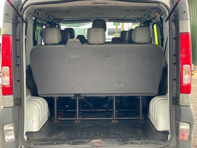 Vauxhall Vivaro Panel Van Silver #14