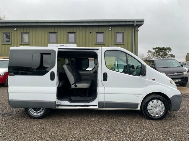 Vauxhall Vivaro 2.0 2900 Cdti 16V Combi Fwd L1 H1 White #3