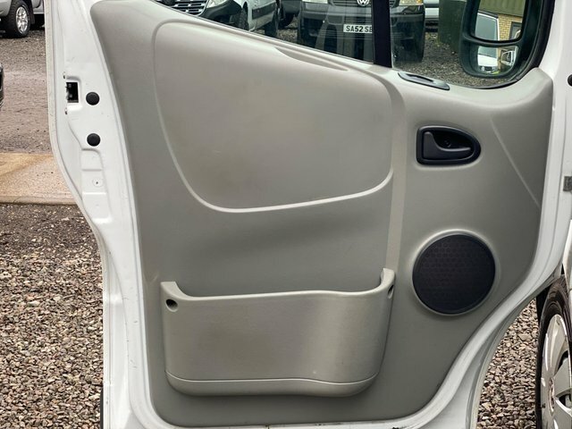 Vauxhall Vivaro Panel Van Silver #51