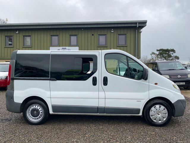 Vauxhall Vivaro Panel Van Silver #23