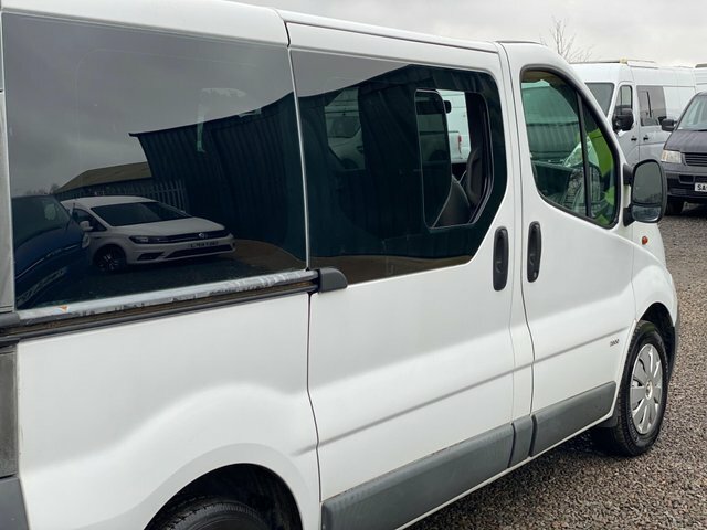 Vauxhall Vivaro Panel Van Silver #31