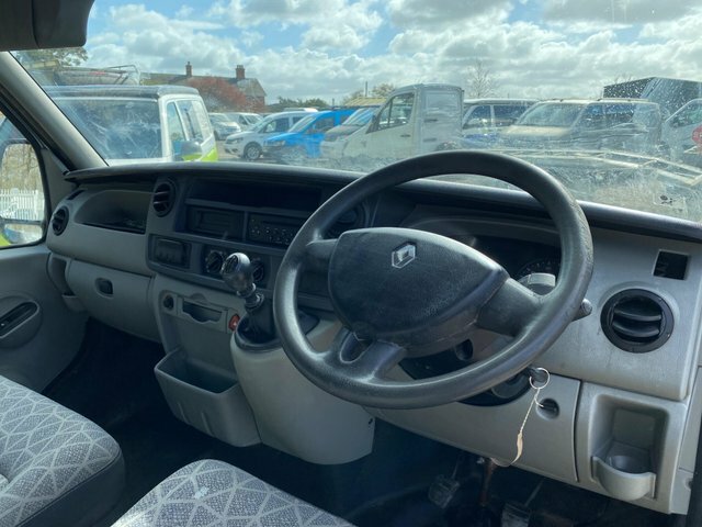 Renault Master 2.5 Td Dci 33 Fwd L2 H2 White #27