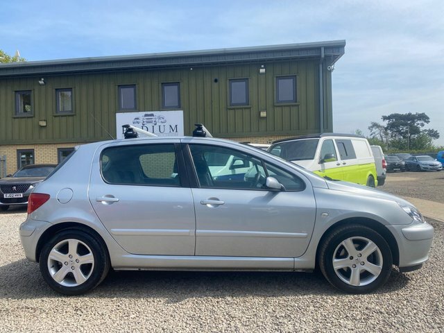Peugeot 307 1.6 16V Rapier Black #18