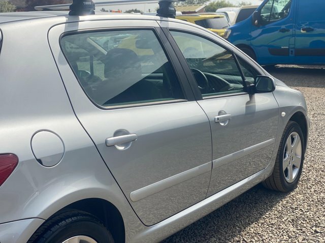 Peugeot 307 1.6 16V Rapier Black #26