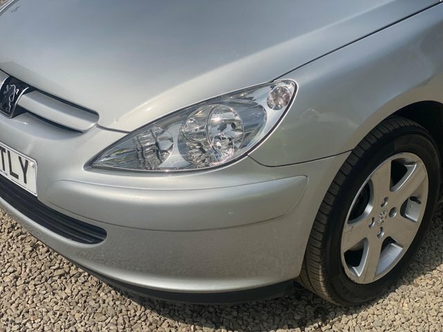 Peugeot 307 1.6 16V Rapier Black #21