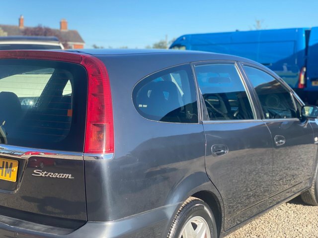 Honda Stream 2.0 I-vtec Se Sport Silver #26
