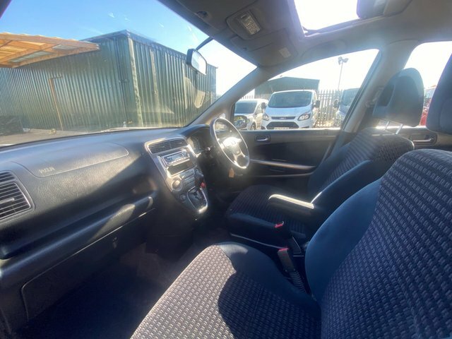 Honda Stream 2.0 I-vtec Se Sport Silver #50