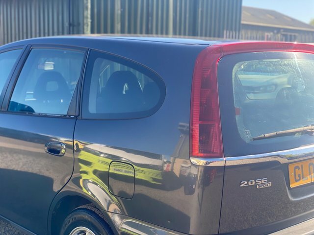 Honda Stream 2.0 I-vtec Se Sport Silver #23