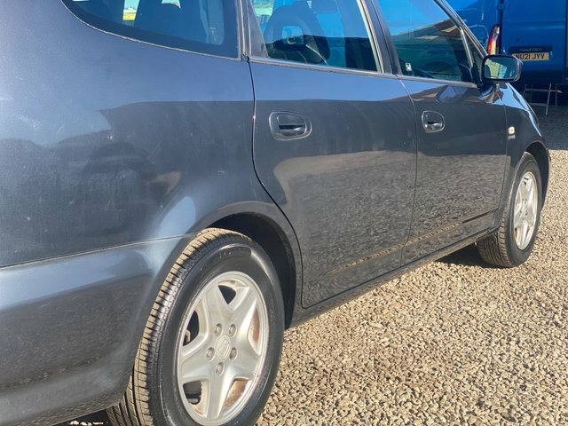 Honda Stream 2.0 I-vtec Se Sport Silver #27