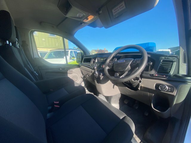 Ford Transit Custom 2.0 340 Ecoblue L2 H2 Euro 6 MT68EVG White #5