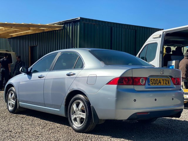 Honda Accord 2.0 I-vtec Executive Silver #3