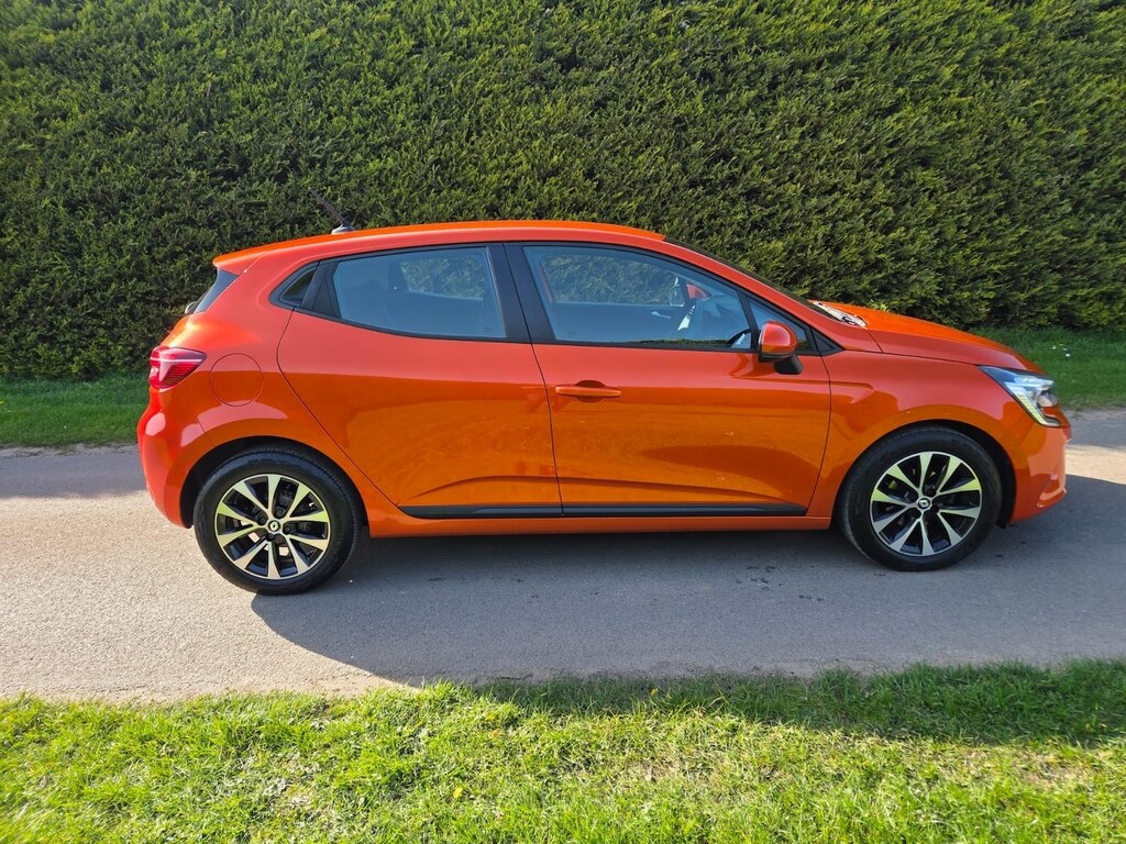Renault Clio 1.0 Tce 90 Iconic Edition BC22HZL #3