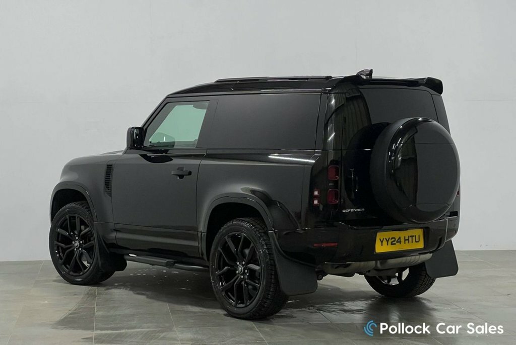 Land Rover Defender 3L Null YY24HTU Black #2