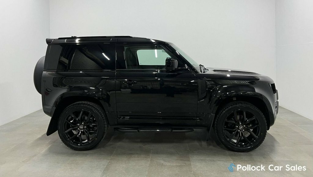 Land Rover Defender 3L Null YY24HTU Black #3