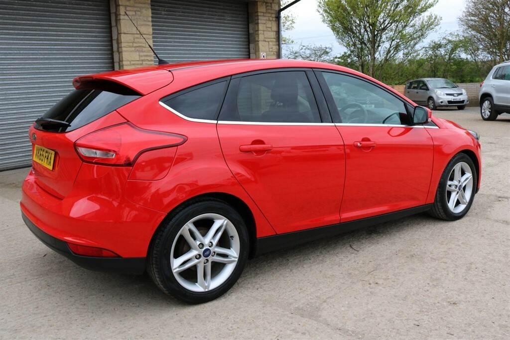 Ford Focus 1.6 Tdci Zetec Euro 5 Ss VK65FKA Red #6