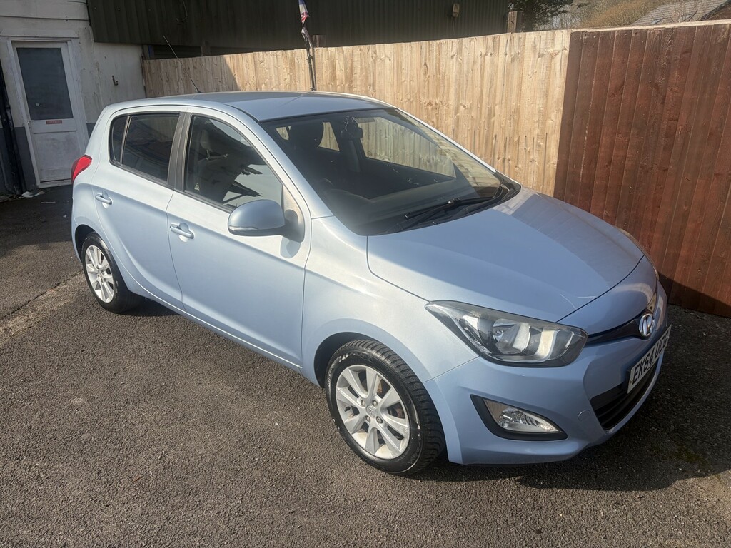 Hyundai I20 Hatchback 1.2 Active 2014 Blue