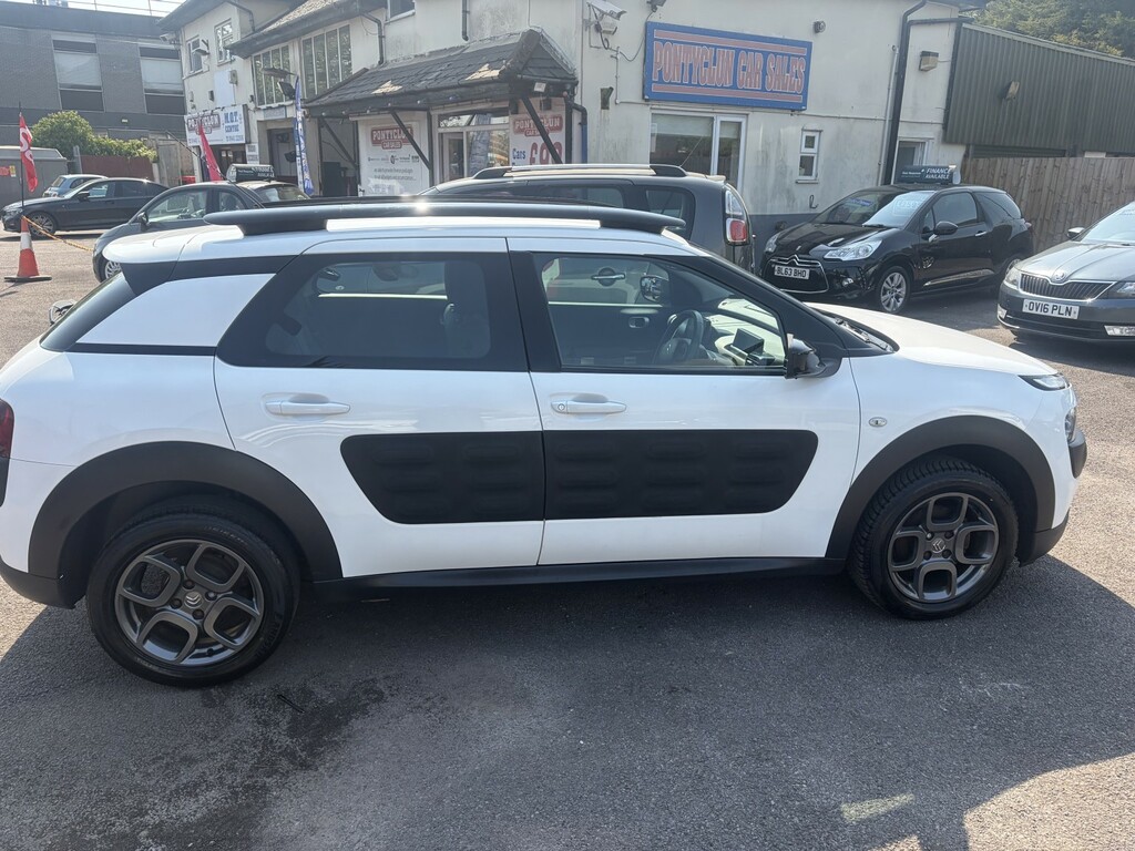 Citroen C4 Cactus Hatchback 1.2 Puretech Feel 2017 PX17PVE White #4