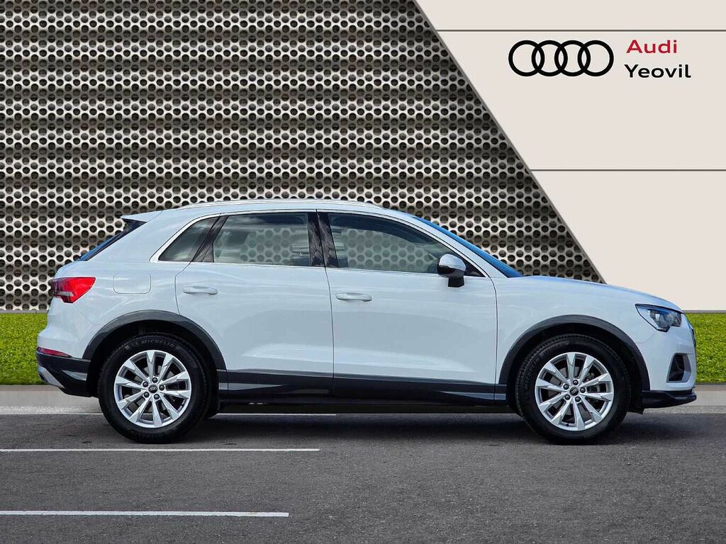 Audi Q3 Sport 35 Tfsi 150 Ps S Tronic - 2024 NU74ZFR White #4
