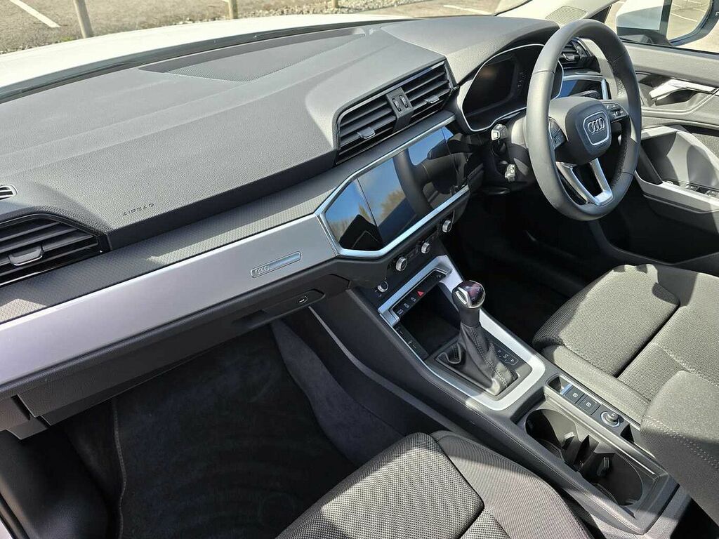 Audi Q3 Sport 35 Tfsi 150 Ps S Tronic - 2024 NU74ZFR White #2